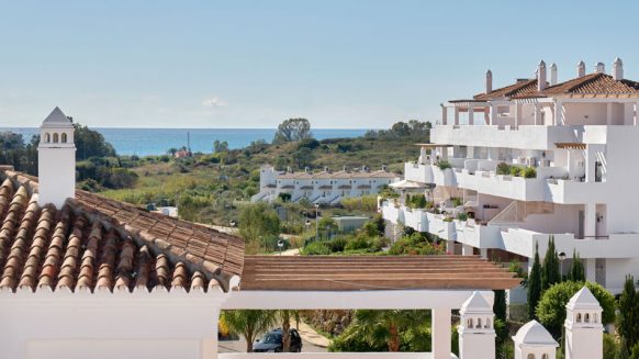 Golf Hills penthouse_complex view_Realista Quality Properties Marbella