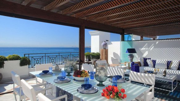 Doncell Beach Estepona_5 bedroom duplex penthouse_terrace_Realista Quality Properties Marbella