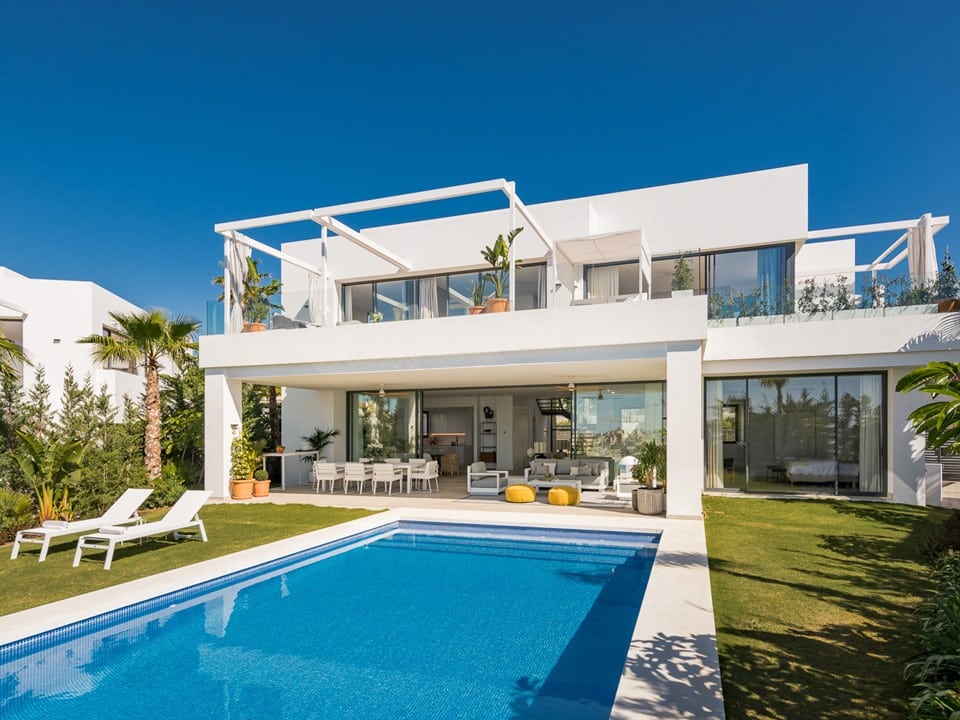 Spectacular Villa is Situated in One of the Most Desirable Frontline Golf Area of Cabopino, Marbella