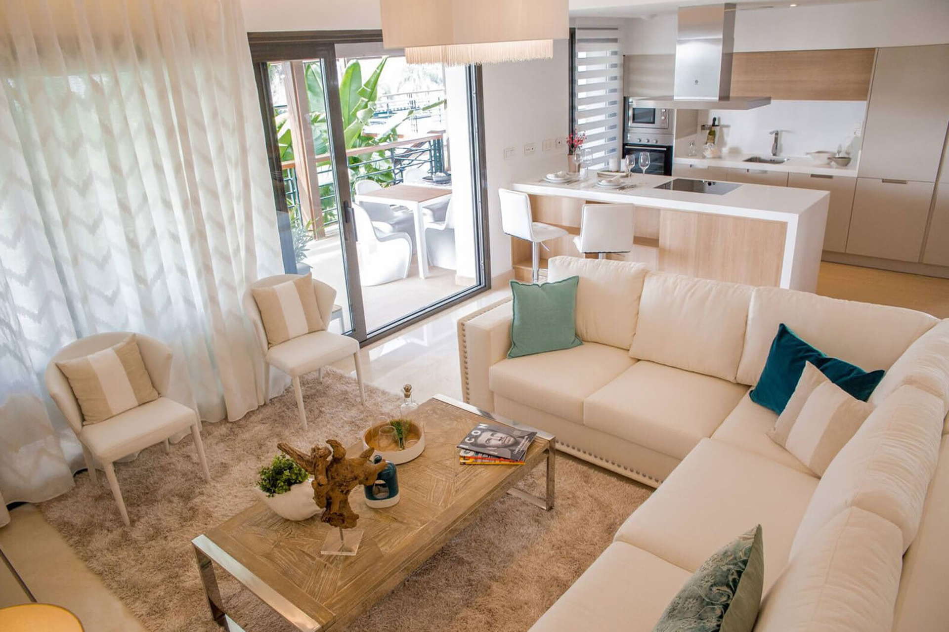 Nieuw, moderne drie slaapkamerappartement met panoramisch uitzicht in Los Arqueros, Benahavis