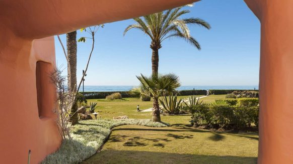 La Morera Los Monteros strand_tuin_Realista Quality Properties Marbella