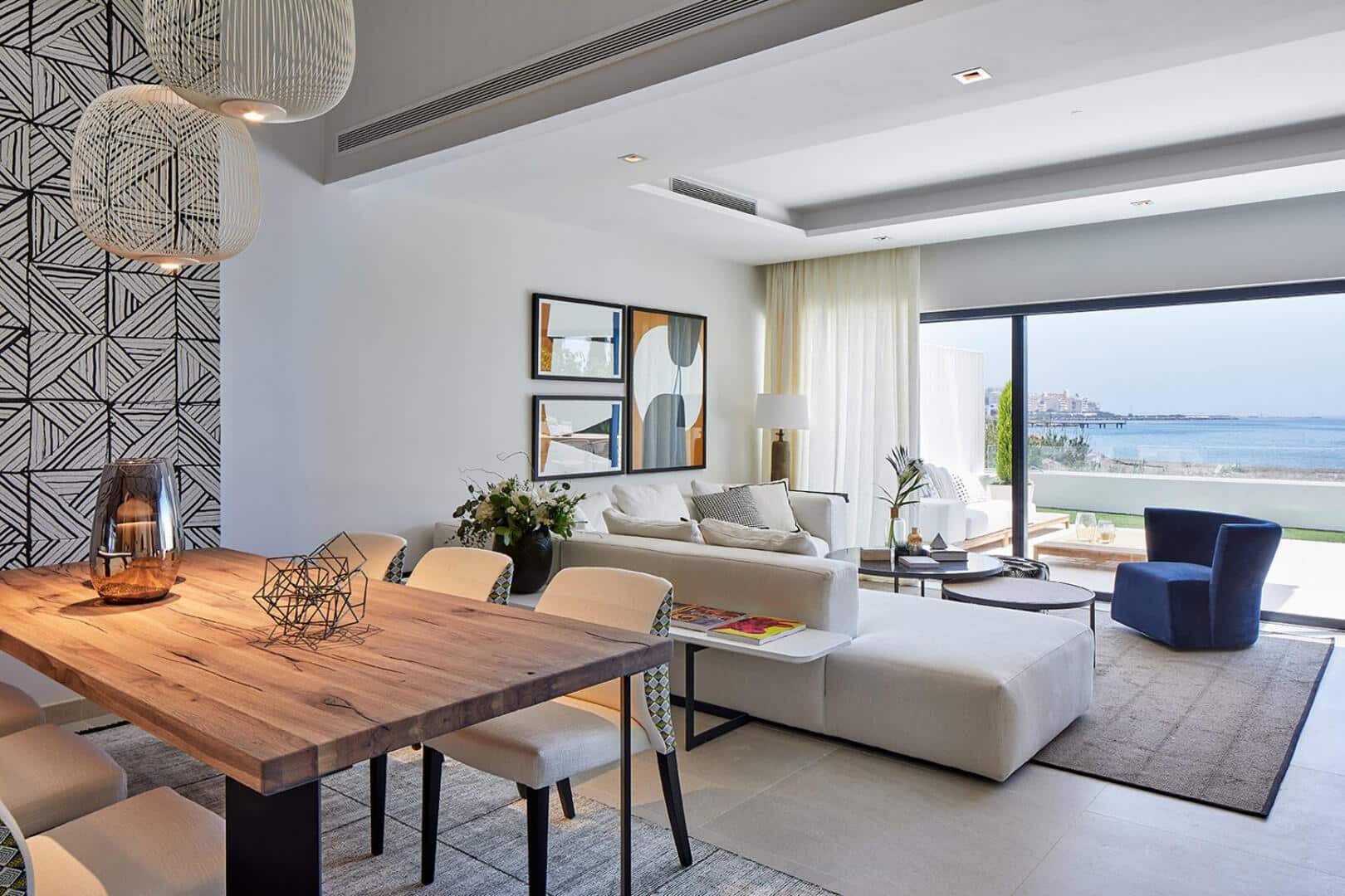 Nieuwbouw project woningen direct aan zee in The Island Estepona te koop