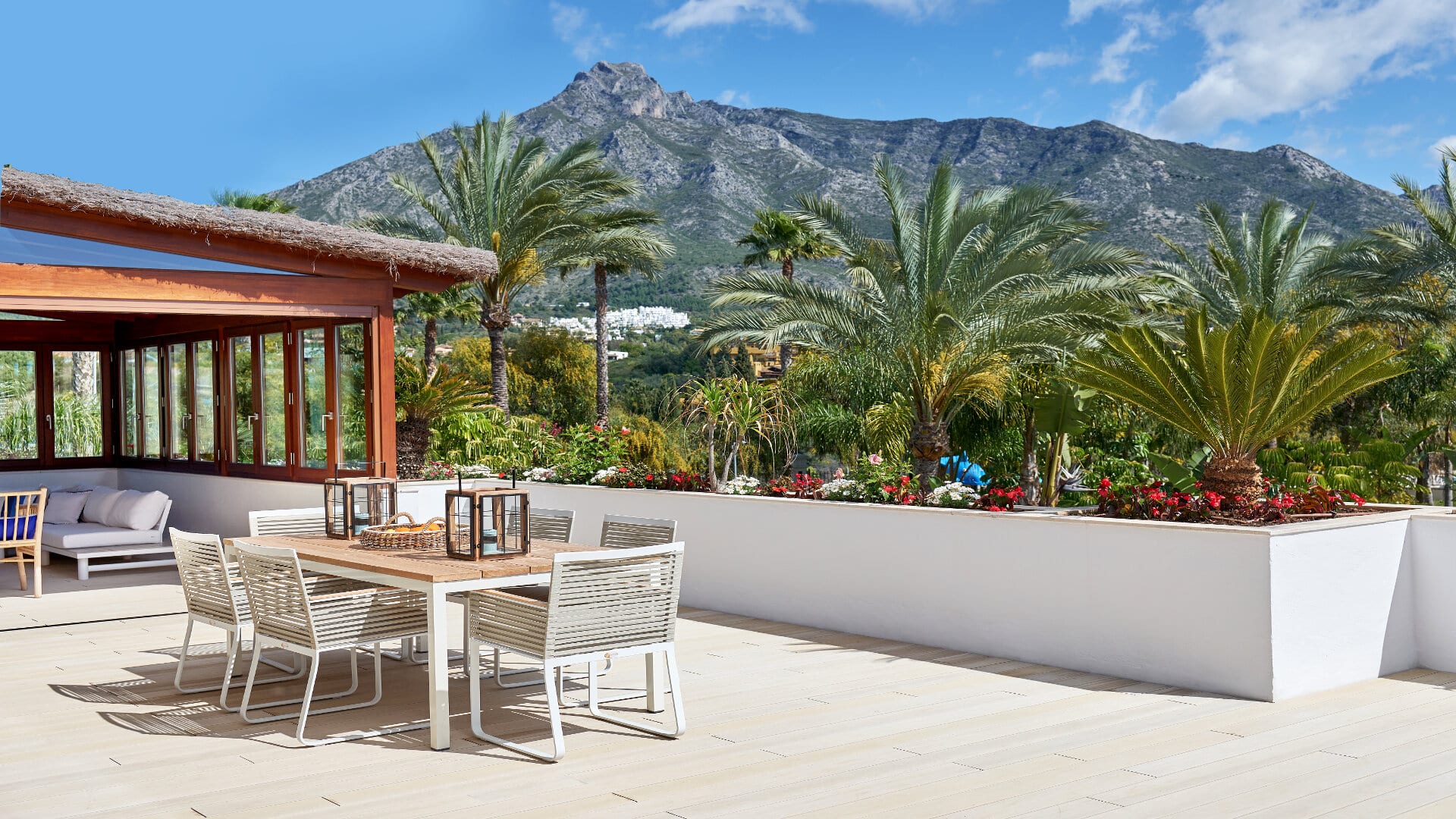Nieuw 4 slaapkamer Penthouse in Lomas del Rey aan de Golden Mile boven Puente Romano en Marbella Club hotels