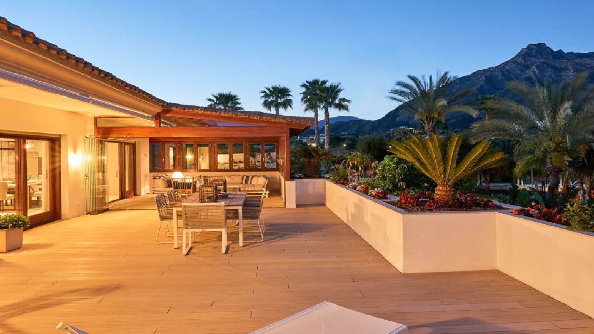 Nieuw 4 slaapkamer penthouse Golden Mile Marbella