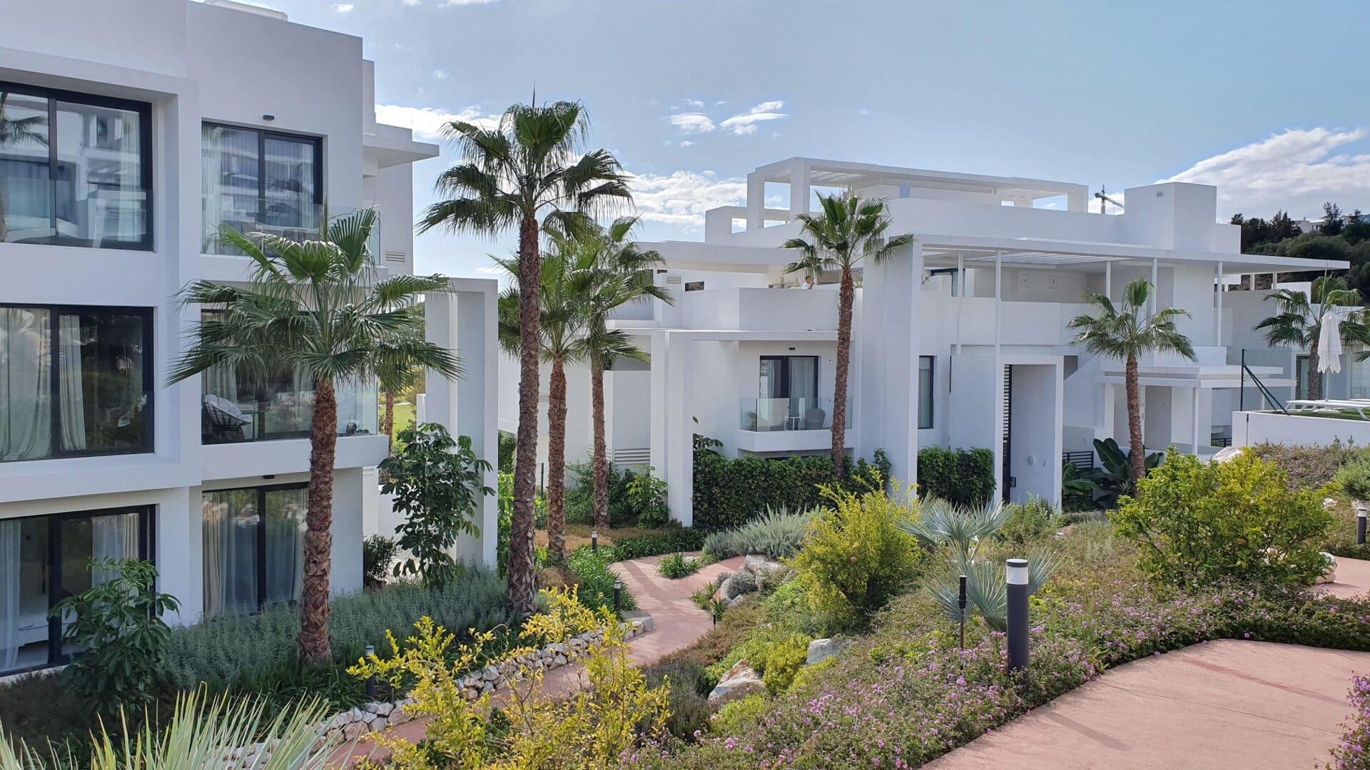 Atalaya Hills Benahavis appartement met front line golf met vrij uitzicht