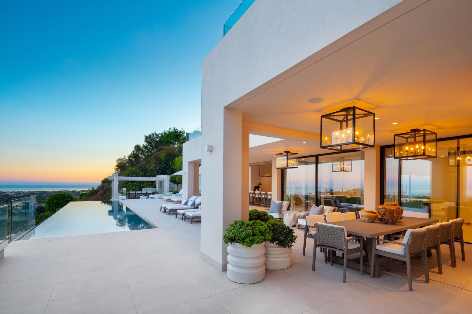 Bespoke and brand new contemporary villa in El Herrojo, La Quinta, Benahavis