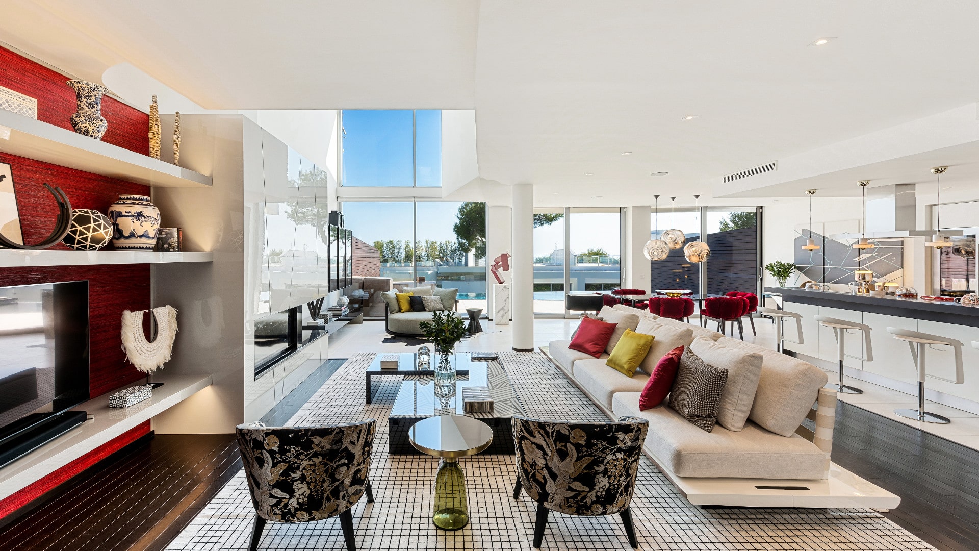 Moderne villa in Sierra Blanca Marbella, een unieke en verfijnde woning met design meubilair
