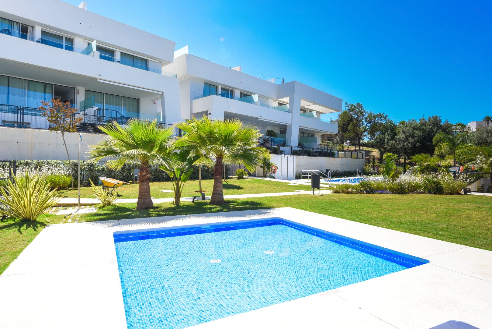 Gloednieuw luxe herenhuis in La Finca de Marbella Rio Real