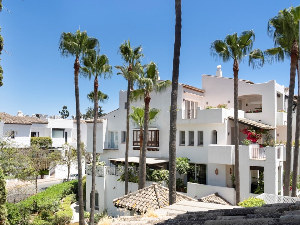Duplex appartement perfect gelegen in Puente Romano, een van Europa’s meest chique resorts