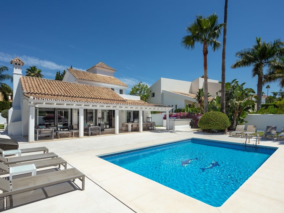 Een zeldzame en fantastische investeringsmogelijkheid in het hart van de golfvallei van Marbella.