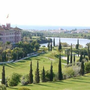 New 4 Bedroom Modern penthouse apartment on The New Golden Mile Estepona with Sea Views Picture 25