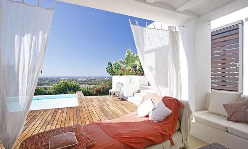 romantic villas for sale in marbella 3 lounge deck