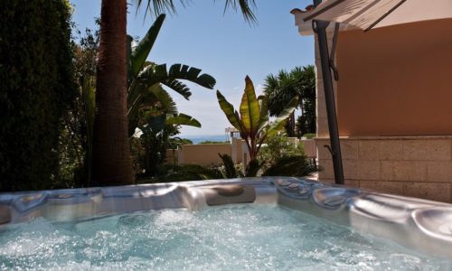 romantic villas for sale in marbella 5 jacuzzi