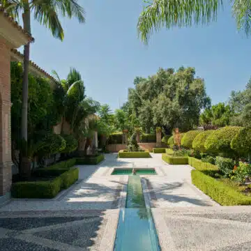 Luxury and private villa with sea views for sale in La Zagaleta Golf & Country Club Picture 10