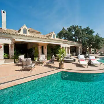Luxury and private villa with sea views for sale in La Zagaleta Golf & Country Club Picture 2