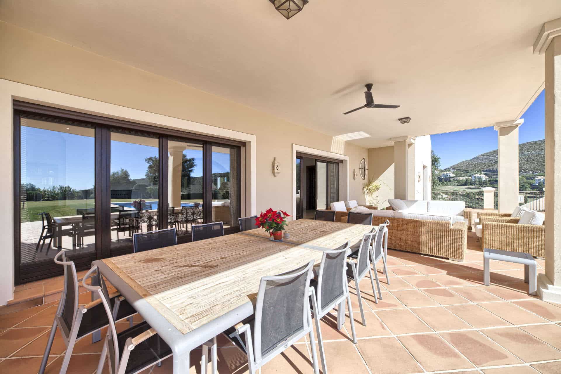 Modern private villa for sale in Marbella Club Golf Resort, Benahavis Marbella Club Golf Resort Benahavis_terrace dining area_ Realista Quality Properties Marbella