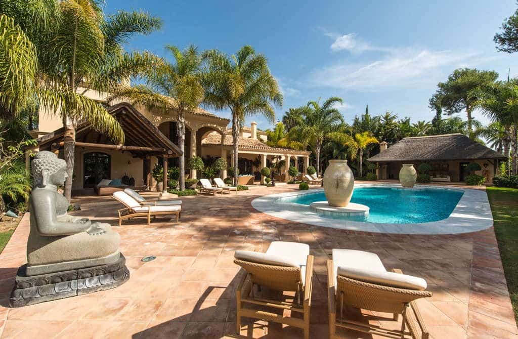 Spectacular 7 bedroom villa on walking distance to the beach for sale in Los Monteros Playa, Marbella