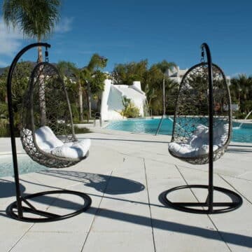 Modern apartments for sale next to a turquoise lagoon of crystal waters Picture 6