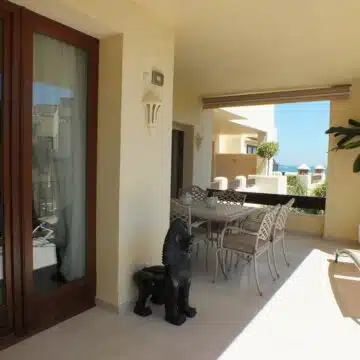 Exclusive 2 bedroom front line beach apartment in Bahia del Velerin Estepona Picture 15