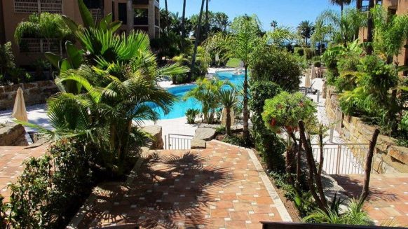 Casablanca Beach_2 bedroom duplex apartment_communal area_Realista Quality Properties Marbella