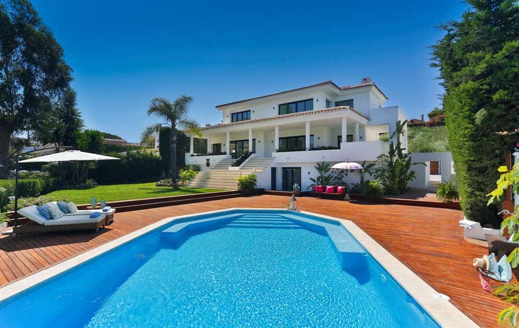Modern Villa for sale Los Naranjos Golf, Nueva Andalucia Marbella.