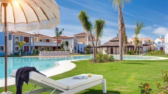 Cortijo del Mar Estepona_ ground floor 2 bedroom apartment_ Communal area_Realista Quality Properties Marbella