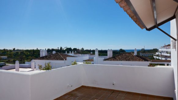 Golf Hills Estepona_3 bedroom apartment_ terrace_Realista Quality Properties Marbella