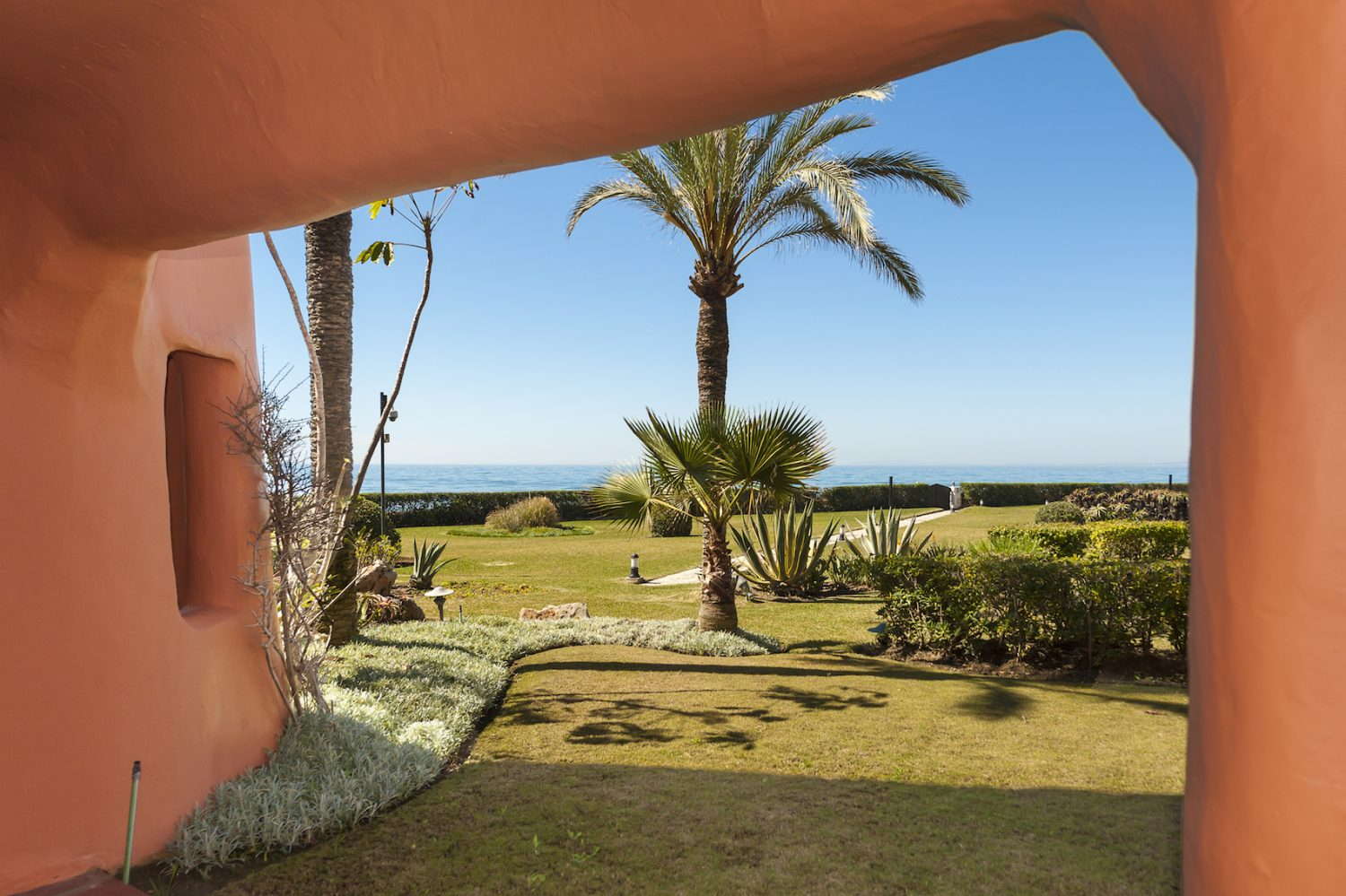 La Morera ground floor apartment first line to the beach of Los Monteros Marbella