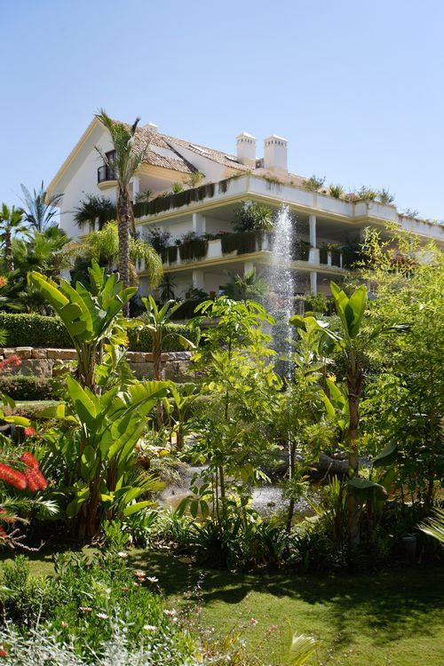 Luxury furnished apartment for sale Lomas del Rey Golden Mile Marbella