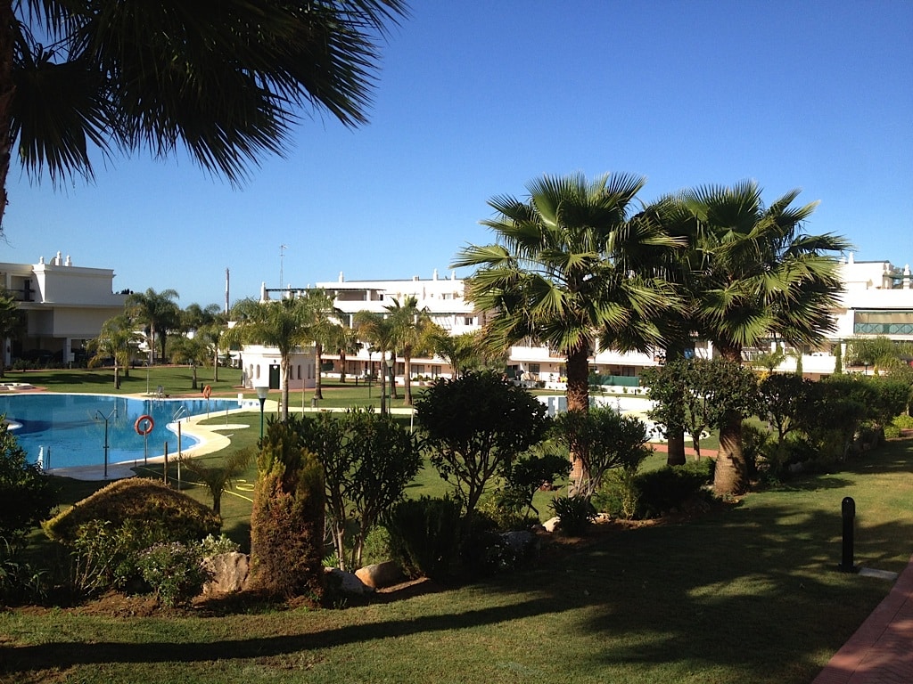 Opportunity! Apartment for sale Lorcrimar 5 Puerto Banus in Nueva Andalucia, Marbella