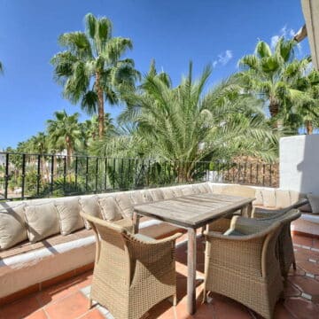 Duplex Penthouse for sale in well-known location Marina Puente Romano on the Golden Mile Marbella Picture 0