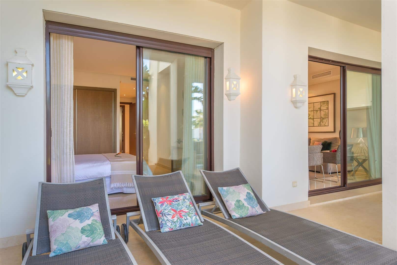 Furnished Ground Floor Apartment With Garden Benahavis