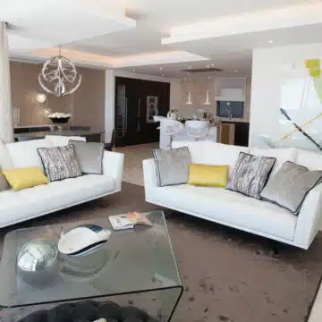 Exclusive frontline beach three bedroom apartment in Les Rivages Estepona town for sale Picture 3