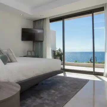 Les Rivages Estepona frontline beach two bedroom corner apartment with panoramic views for sale Picture 16