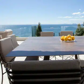 Les Rivages Estepona frontline beach two bedroom corner apartment with panoramic views for sale Picture 2