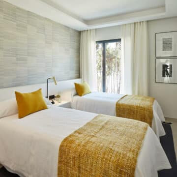 New front line beach semi detached house in The Island Estepona Picture 19