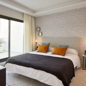New front line beach semi detached house in The Island Estepona Picture 21