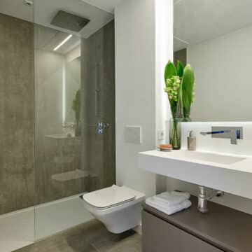 New front line beach semi detached house in The Island Estepona Picture 20