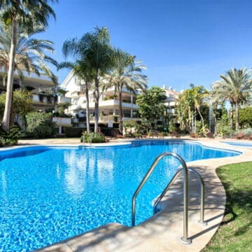 New 4 bedroom Penthouse in Lomas del Rey on the Golden Mile near Puente Romano and Marbella Club hotels Picture 2