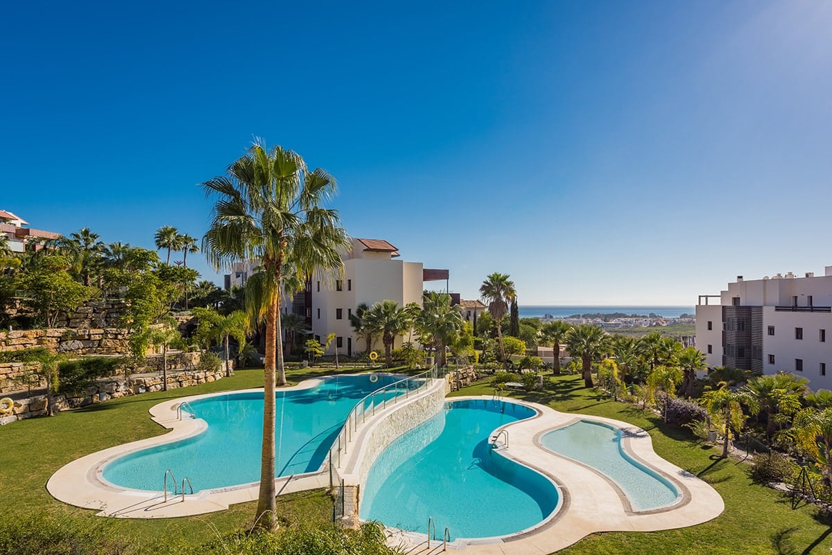 Hoyo 19 apartments and penthouses in Los Flamingos Golf Resort Benahavis