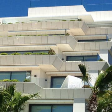 Les Rivages Estepona frontline beach two bedroom corner apartment with panoramic views for sale Picture 5