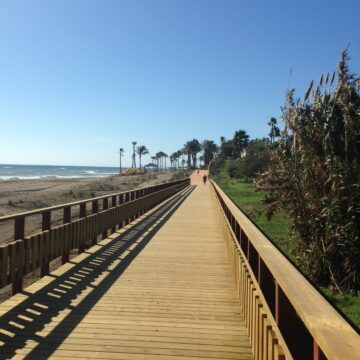 Beachside townhouse for sale Garden Beach Estepona walking distance to Estepona old town Picture 37