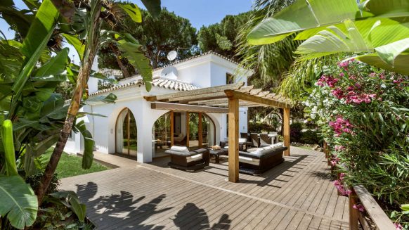 Beautiful family villa for sale in Elviria with large garden area_Realista Quality Properties Marbella 17