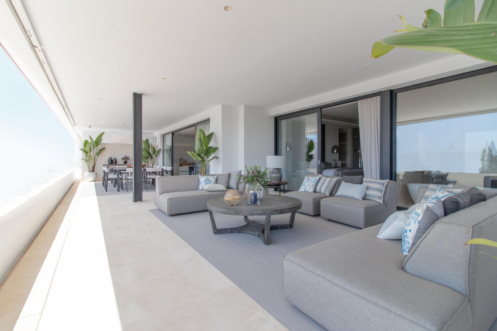 Luxury apartment “Señorio de Vasari” in the heart of Golden Mile Señorio de Vasari Marbella apartment penthouse for sale Marbella Golden Mile_ Realista Quality Property Marbella