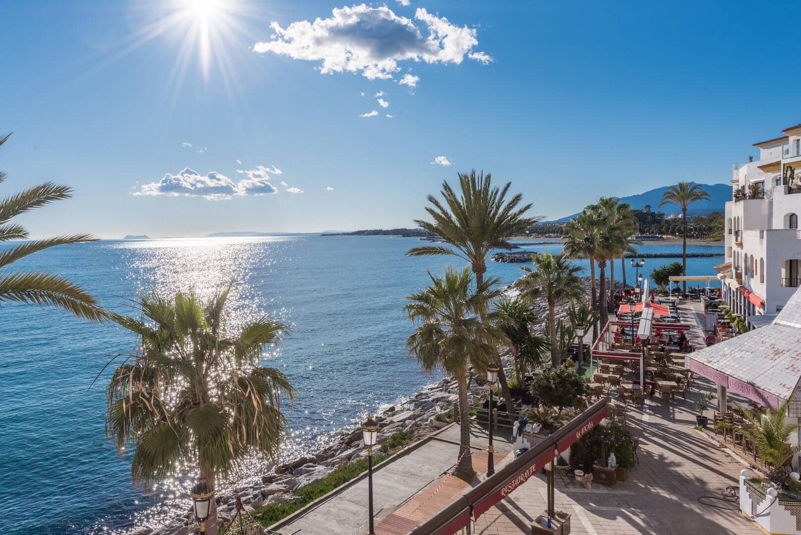Sea front Benabola apartment with panoramic sea views in Puerto Banús Marbella