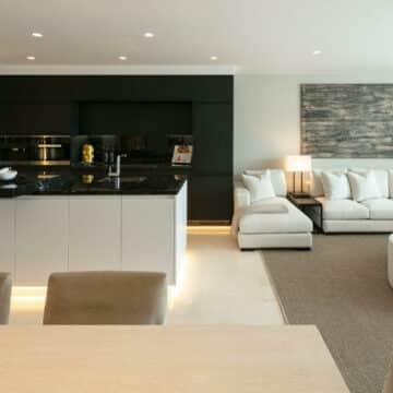 Puente Romano Apartment with fantastic sea views, renovated to a very high standard Picture 5