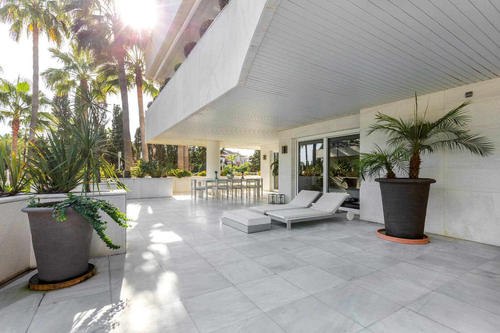 El Embrujo Banus large 3 bedroom ground floor corner Apartment, Marbella Puerto Banus