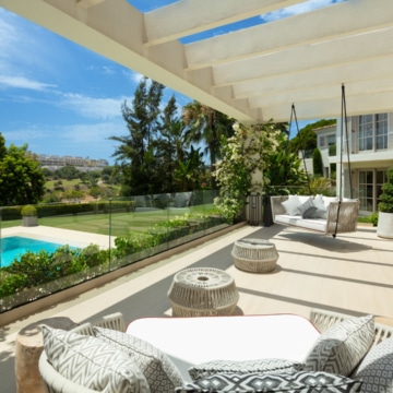 A contemporary mansion sitting front line to the course at Aloha Golf within a gated community of luxury villas Picture 3