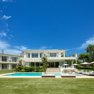 A contemporary mansion sitting front line to the course at Aloha Golf within a gated community of luxury villas Picture 36