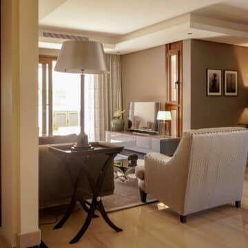 A fantastic one bedroom apartment with private plunge pool in front line beach development Bahia de la Plata Estepona. Picture 19